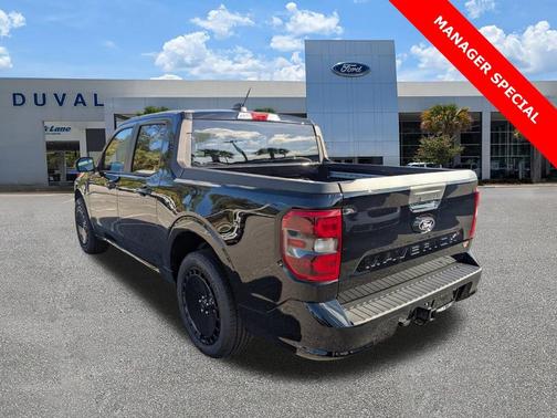 Shadow Black 2025 Ford Maverick Lobo Standard