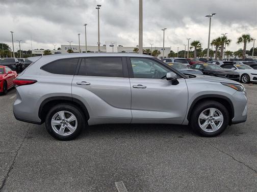 2023 Toyota Highlander Platinum
