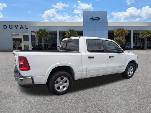 Bright White Clearcoat 2025 RAM 1500 Big Horn/Lone Star