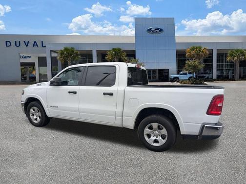 Bright White Clearcoat 2025 RAM 1500 Big Horn/Lone Star