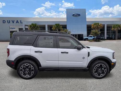 Space White Metallic 2026 Ford Bronco Sport Outer Banks