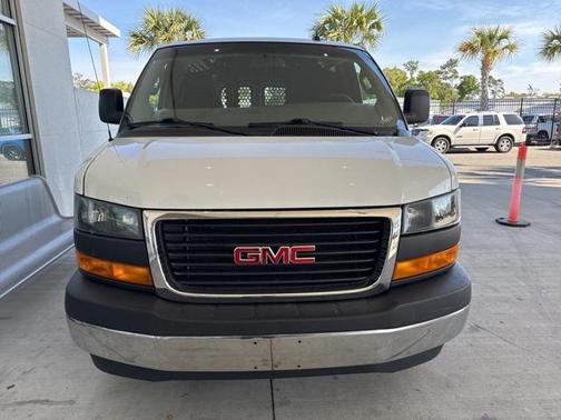 2022 GMC Savana 2500 Work Van