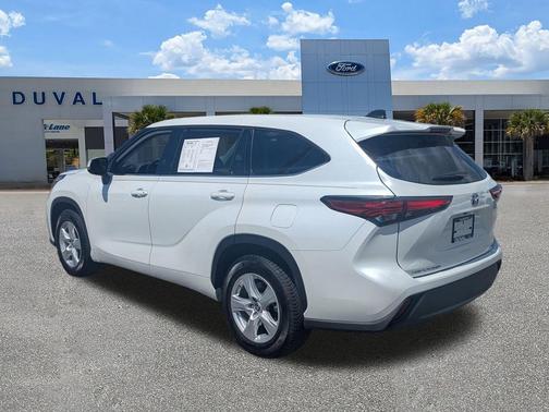 2022 Toyota Highlander Hybrid LE