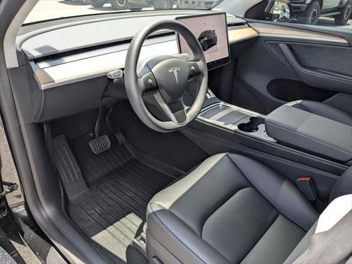 2025 Tesla Model Y Long Range Dual Motor All-Wheel Drive