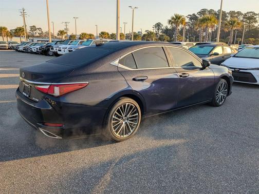 2023 Lexus ES 350 Base