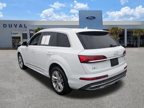 2020 Audi Q7 55 Premium Plus