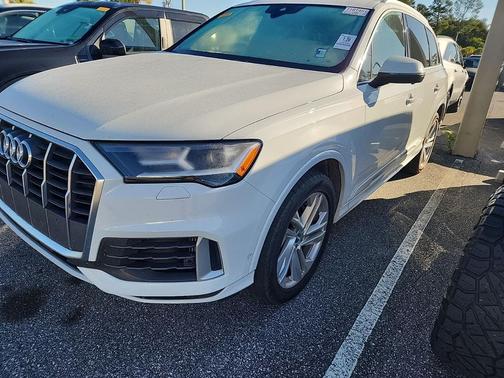 2020 Audi Q7 55 Premium Plus