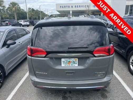 2020 Chrysler Pacifica Hybrid Limited
