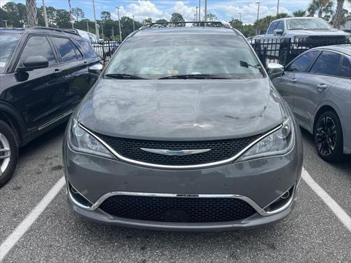 2020 Chrysler Pacifica Hybrid Limited