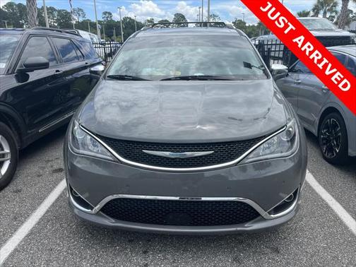 2020 Chrysler Pacifica Hybrid Limited