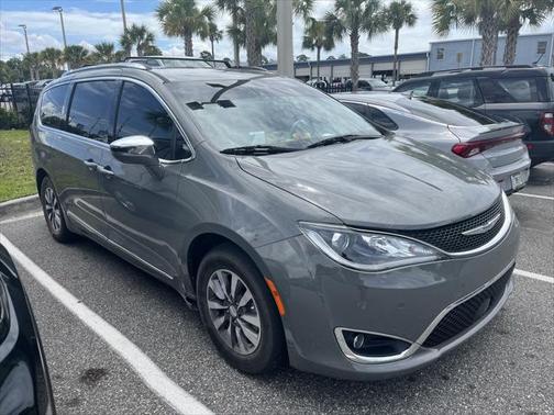 2020 Chrysler Pacifica Hybrid Limited