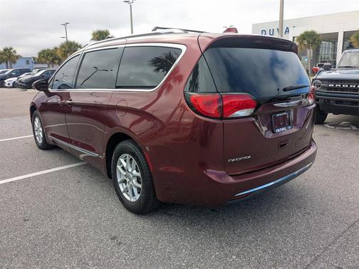 2020 Chrysler Pacifica Touring L