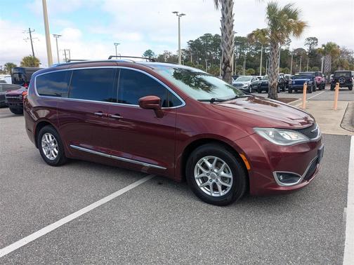 2020 Chrysler Pacifica Touring L