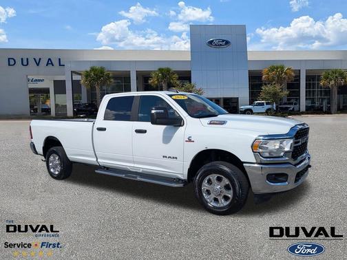 2024 RAM 2500 Big Horn Crew Cab 4x4 8' Box