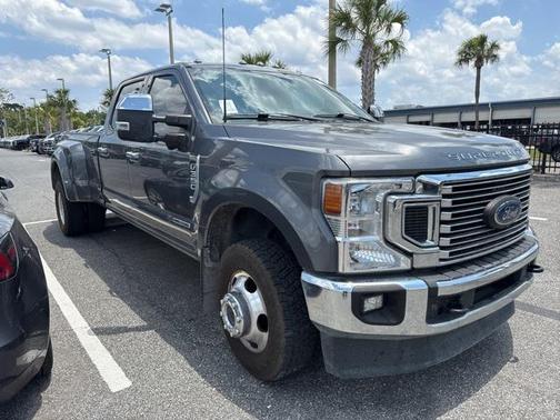 2022 Ford F-350 Lariat