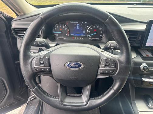 Magnetic 2020 Ford Explorer XLT