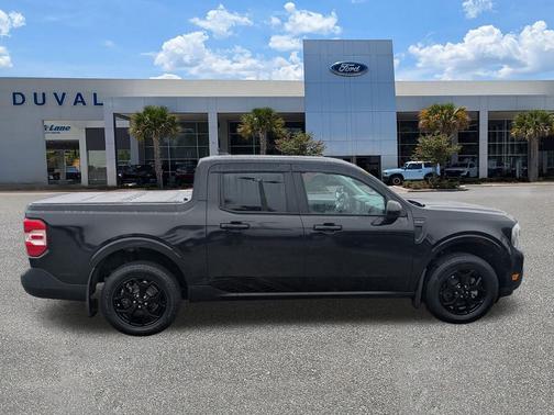 2023 Ford Maverick Lariat