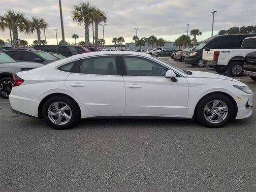 2021 Hyundai SONATA SE