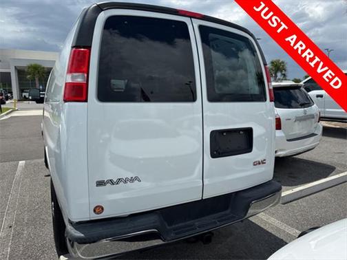 2022 GMC Savana 2500 Work Van
