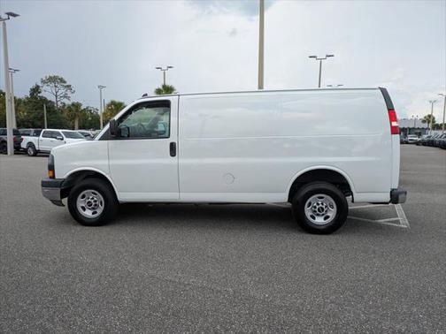2022 GMC Savana 2500 Work Van