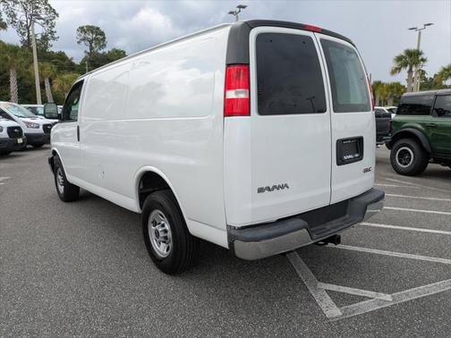 2022 GMC Savana 2500 Work Van