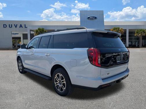 Space Silver 2026 Ford Expedition Max Active