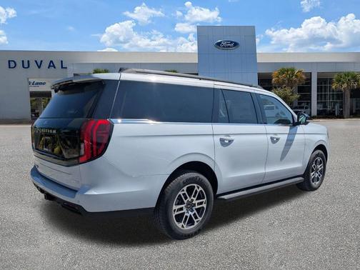 Space Silver 2026 Ford Expedition Max Active