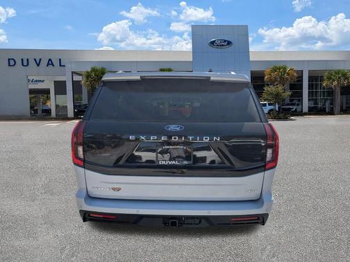 Space Silver 2026 Ford Expedition Max Active