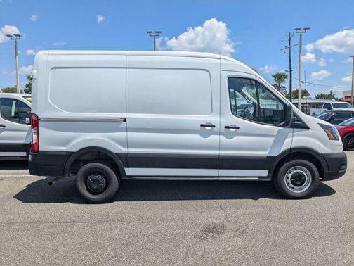 Oxford White 2023 Ford Transit-250 Base
