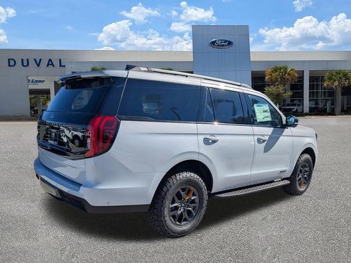 2025 Ford Expedition Tremor