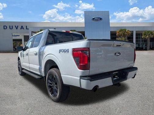 Avalanche 2026 Ford F-150 XLT