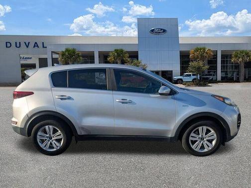 Sparkling Silver 2019 Kia Sportage LX