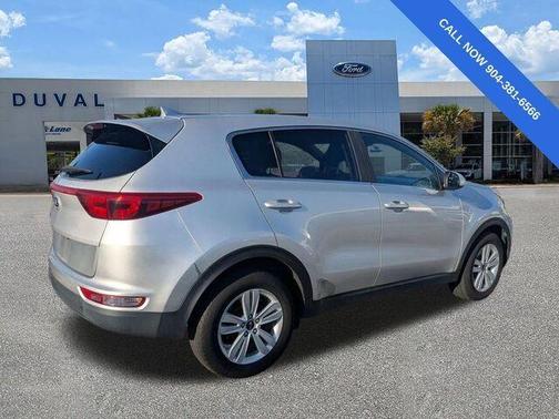 Sparkling Silver 2019 Kia Sportage LX