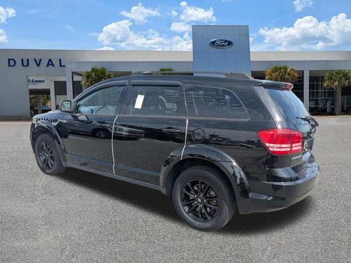 Pitch Black Clearcoat 2020 Dodge Journey SE Value