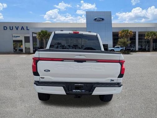 2025 Ford F-150 Lightning Platinum