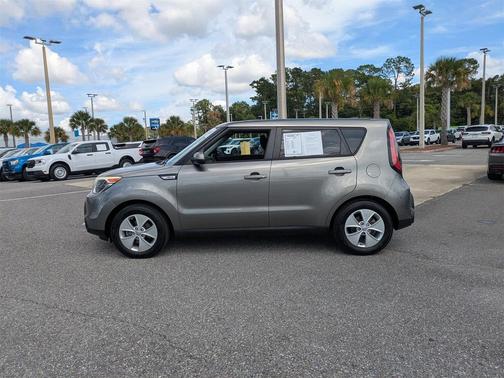 2016 Kia Soul Base
