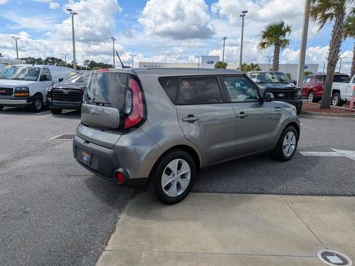 2016 Kia Soul Base