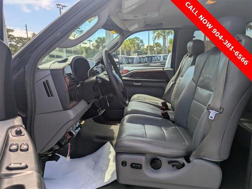 2005 Ford F-350 Lariat SuperCab Super Duty DRW