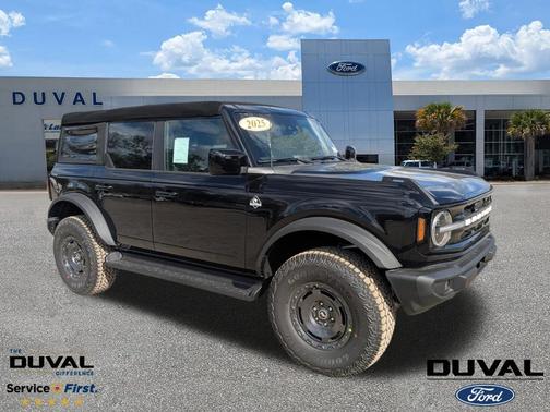 Shadow Black 2025 Ford Bronco Outer Banks