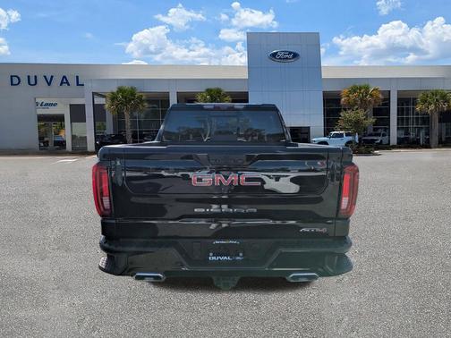 2022 GMC Sierra 1500 AT4