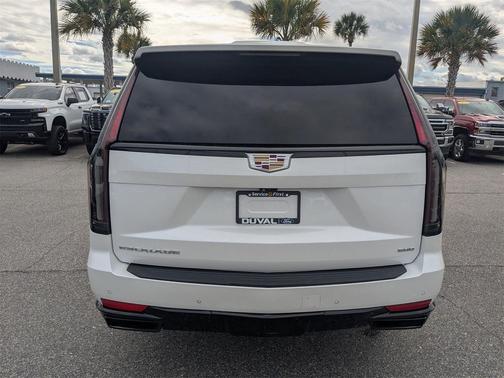 2023 Cadillac Escalade ESV Sport