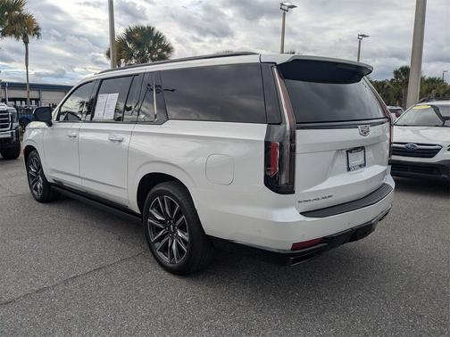 2023 Cadillac Escalade ESV Sport