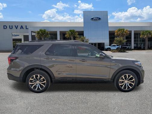 Gray 2026 Ford Explorer ST-Line