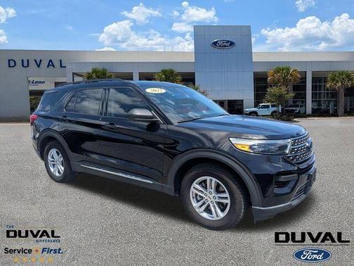 Black Metallic 2022 Ford Explorer XLT