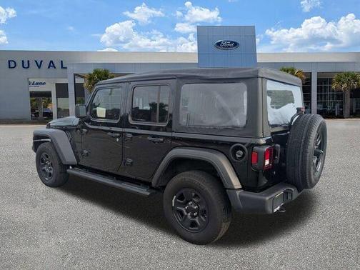 Black Clearcoat 2022 Jeep Wrangler Unlimited Sport