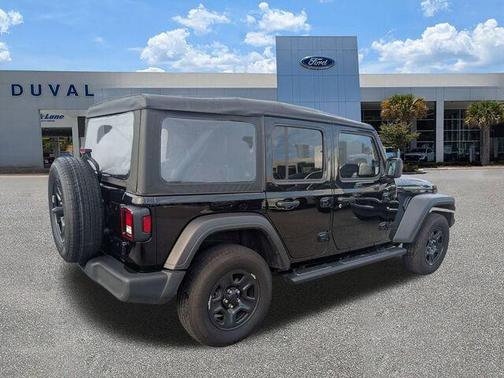 Black Clearcoat 2022 Jeep Wrangler Unlimited Sport