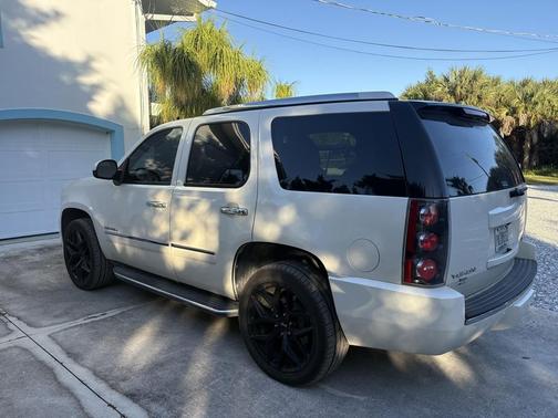 2013 GMC Yukon Denali