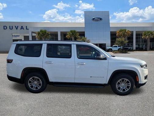 Bright White Clearcoat 2023 Jeep Wagoneer Base