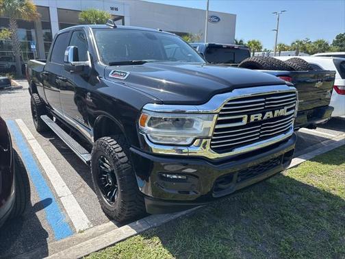 2024 RAM 2500 Laramie Crew Cab 4x4 6'4' Box