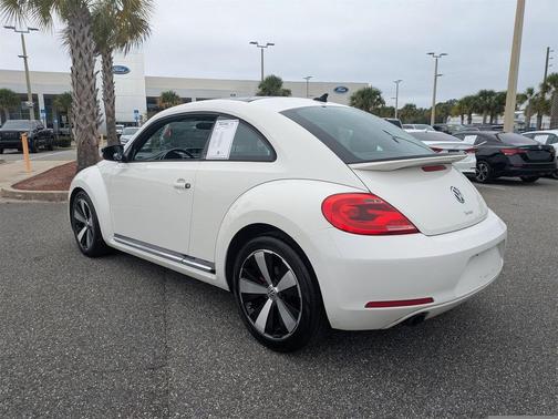 2012 Volkswagen Beetle Base